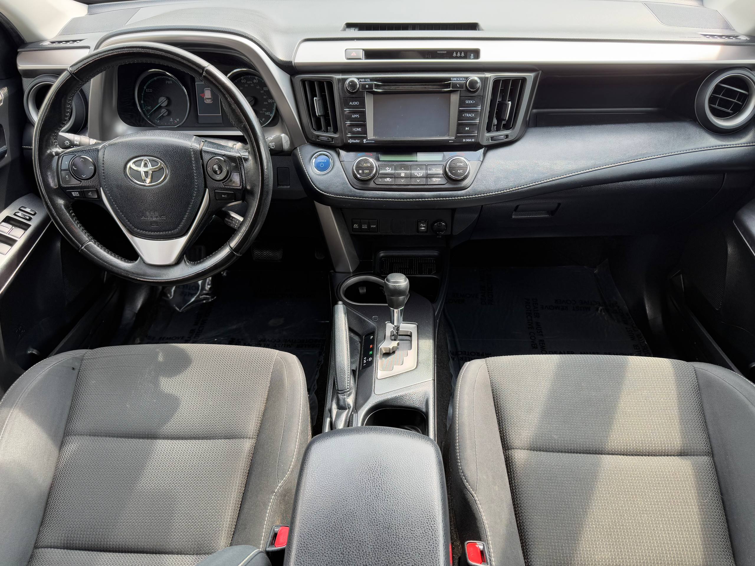 2018 Toyota RAV4 XLE - Photo 8
