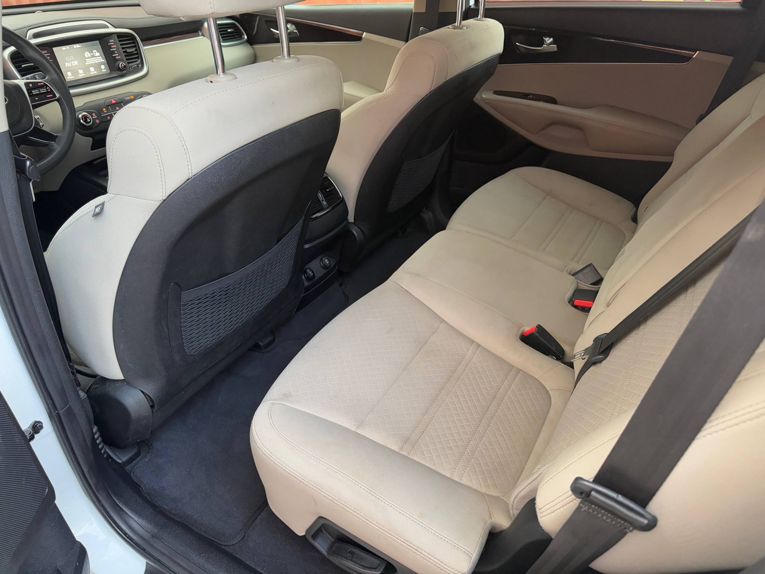 2019 Kia Sorento LX - Photo 8