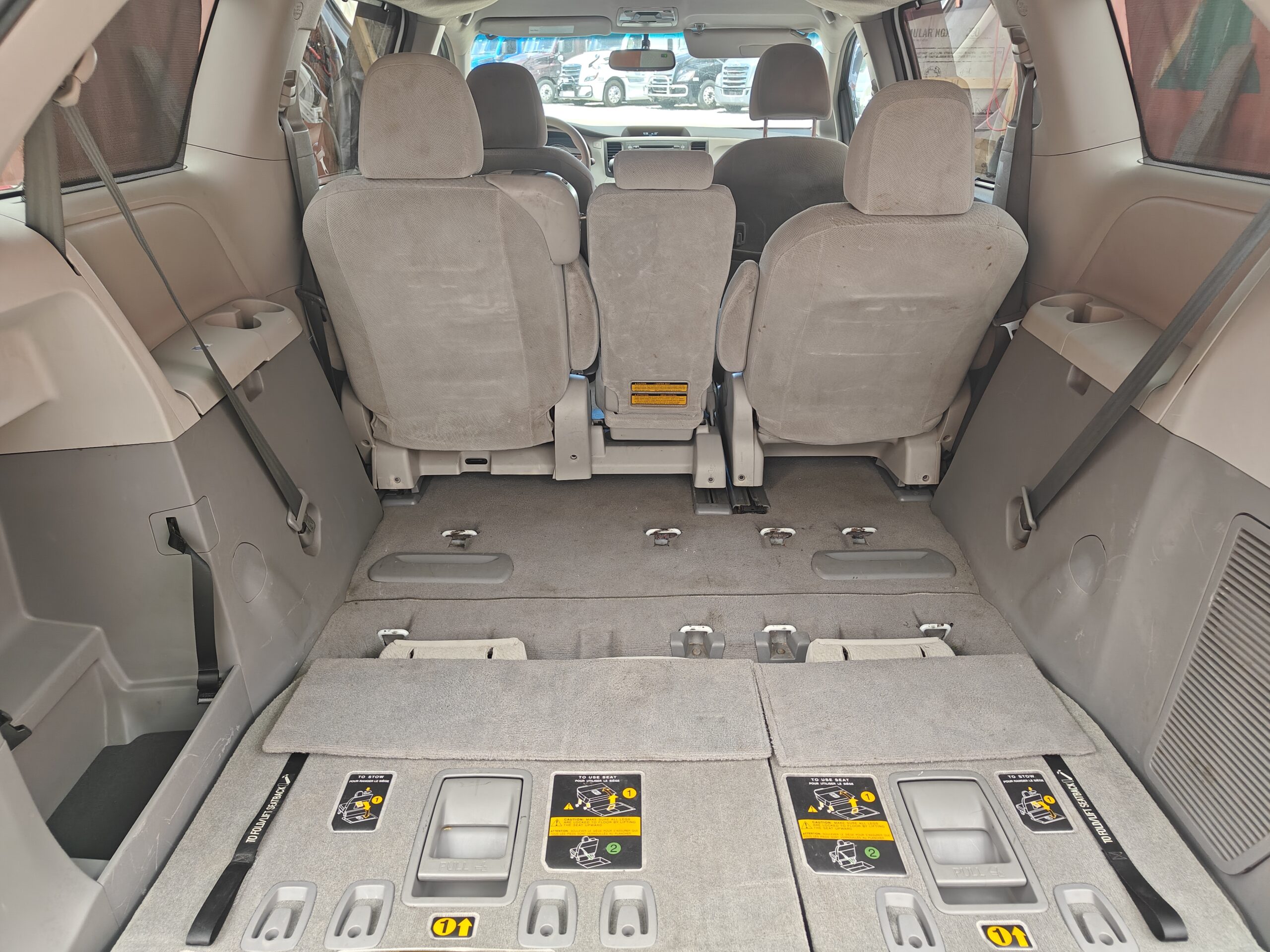 2011 Toyota Sienna LE - Photo 7